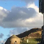 La Maison Sur Le Quai, Ancienne Maison De Pecheurs Avec Terrasse Vue Mer Port-en-Bessin-Huppain