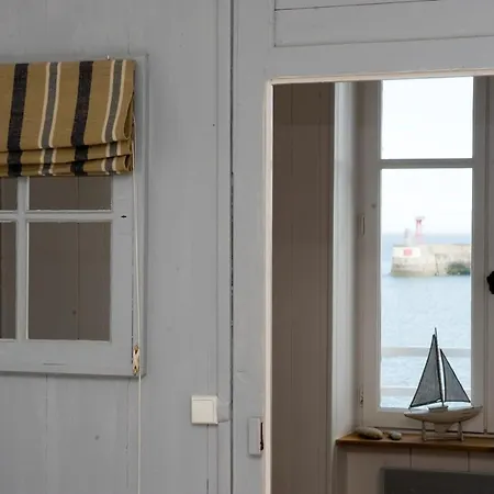La Maison Sur Le Quai, Ancienne Maison De Pecheurs Avec Terrasse Vue Mer Port-en-Bessin-Huppain